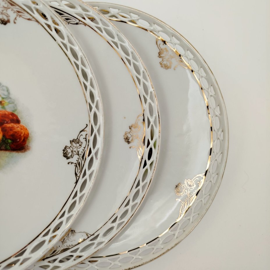 Набор десертных тарелок с прорезным бортом "Ягоды и фрукты" на 4 персоны