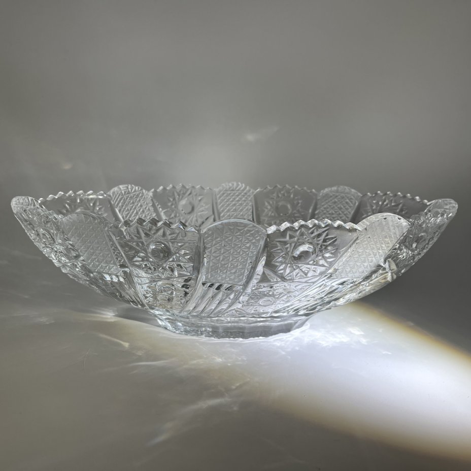 Салатник (фруктовница) с рельефным декором, хрусталь, алмазная грань, СССР, 1970-1990 гг.
