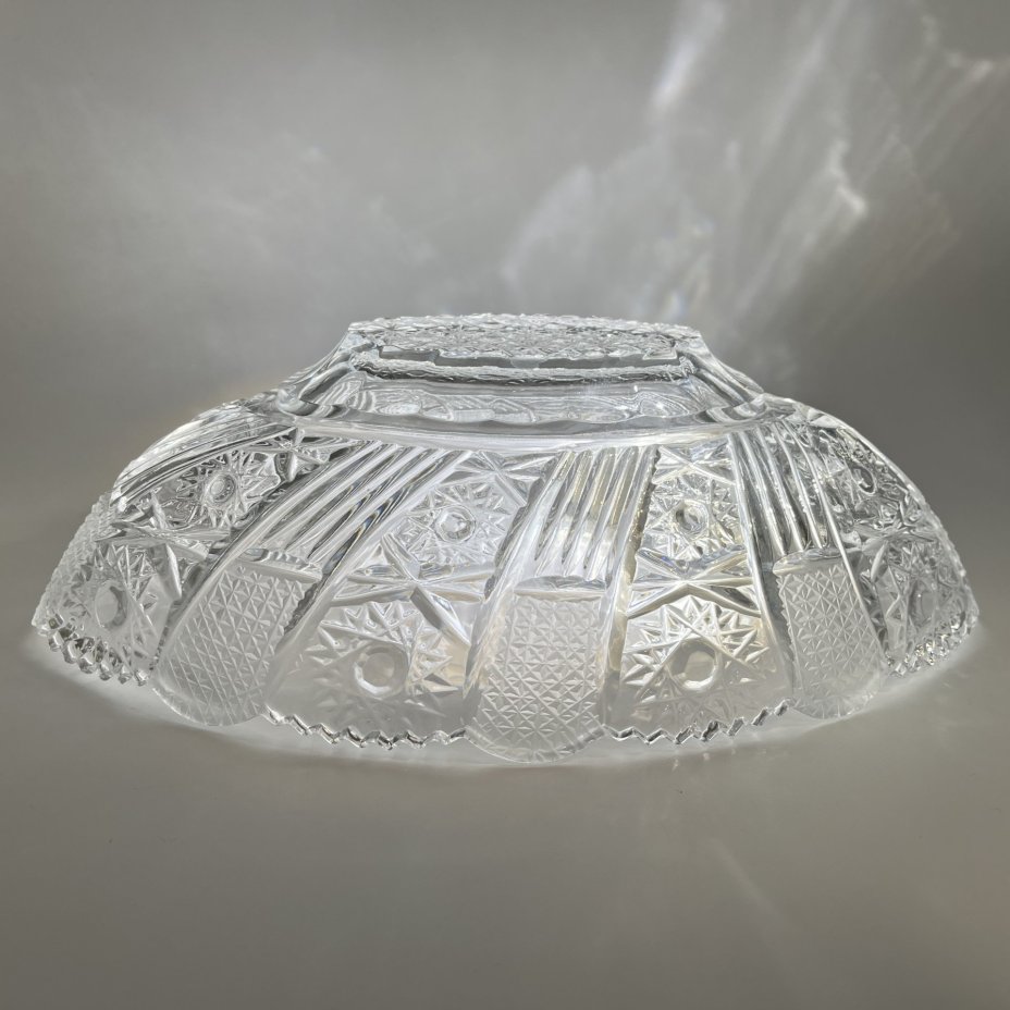 Салатник (фруктовница) с рельефным декором