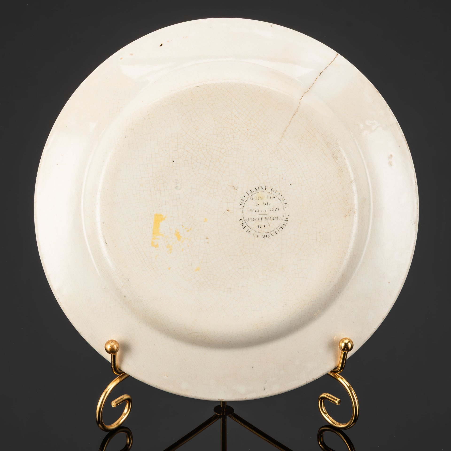 Декоративная тарелка "Передача останков Наполеона англичанами принцу де Жуанвилю в 1840 году", фирма Lebeuf Milliet & Cie ("Creil at Montereau Faïenceries"), фаянс, деколь, Франция, 1854-1859 гг.