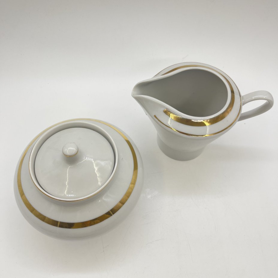 Набор из сахарницы и молочника с декором в виде золотистой полосы, фарфор, золочение, деколь, Дулевский фарфоровый завод (Дулёво), СССР, 1970-1990 гг.