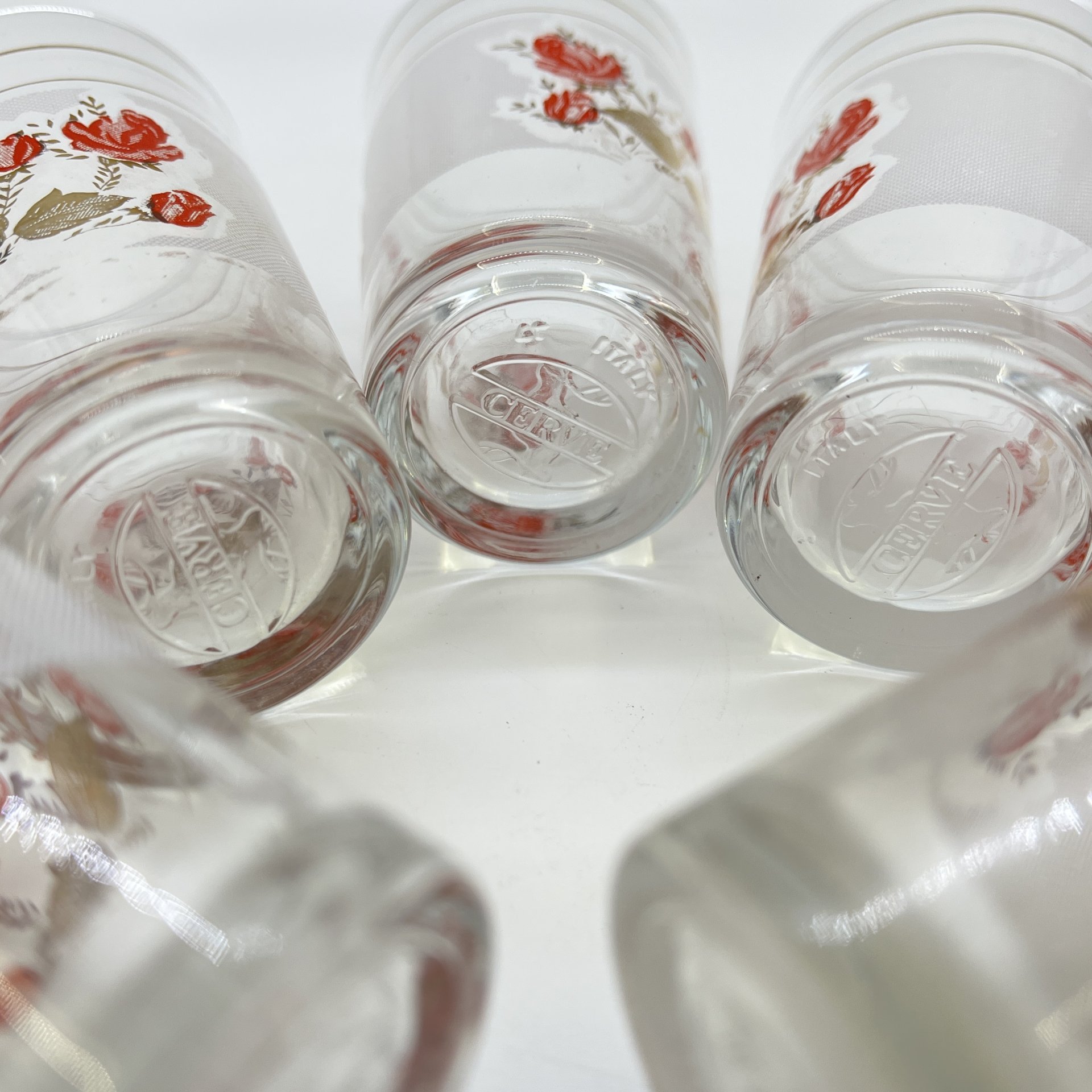 Набор из 7-ми небольших стаканов (стопок), украшенных цветочным декором, стекло, деколь, золочение, Cerve, Италия, 2000-2010 гг.