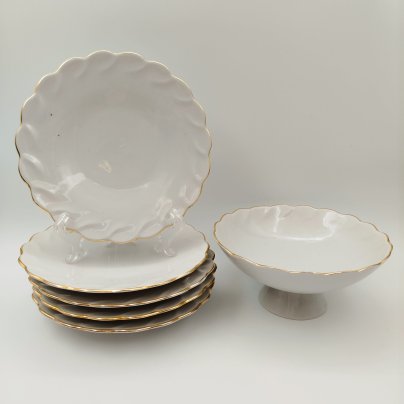 Набор для подачи десерта с золотистой каймой на пять персон (5 тарелок и ваза на ножке), фарфор, золочение, Ленинградский опытный завод (ЛОЗ), СССР, 1984-1991 гг.
