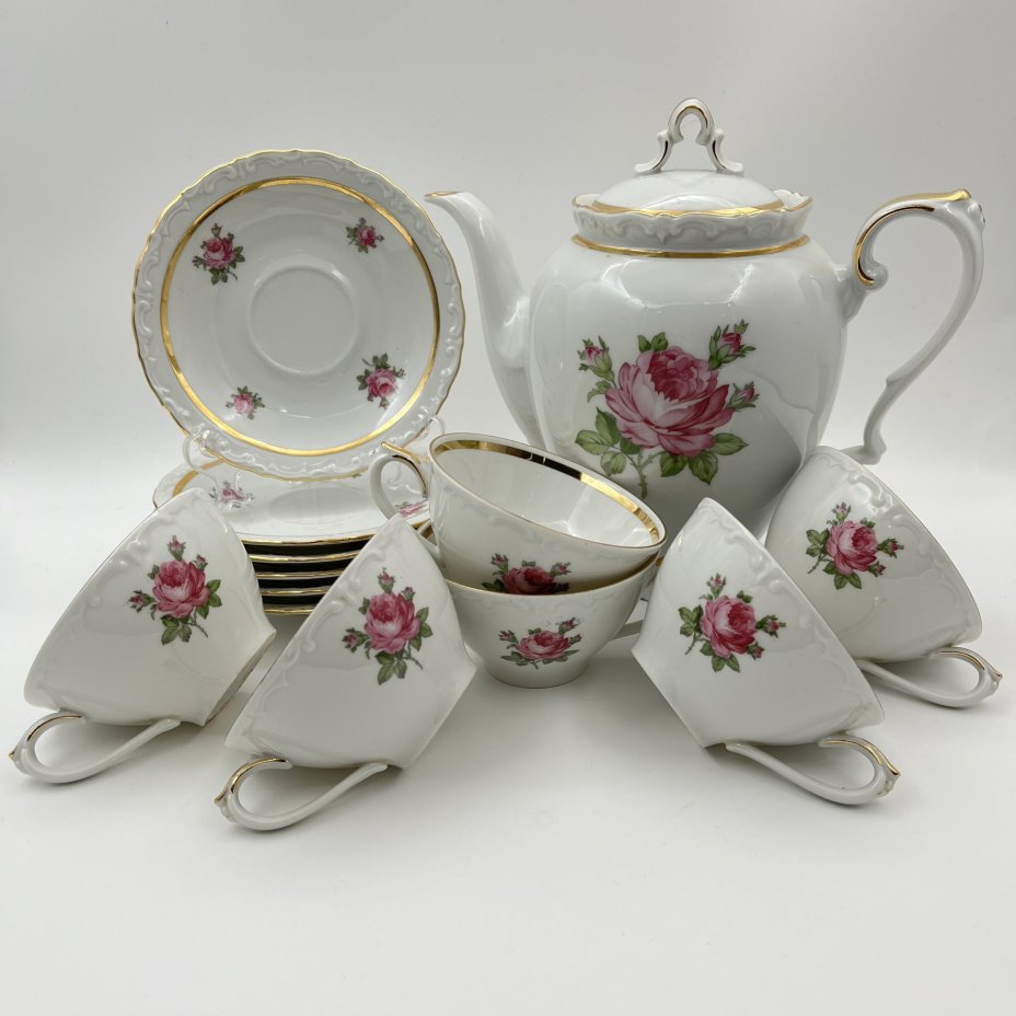 Набор для подачи чая/кофе на 6 персон (13 предметов), украшенный изображением розы, фарфор, деколь, золочение, Kahla, Чехословакия, 1968-1987 гг.