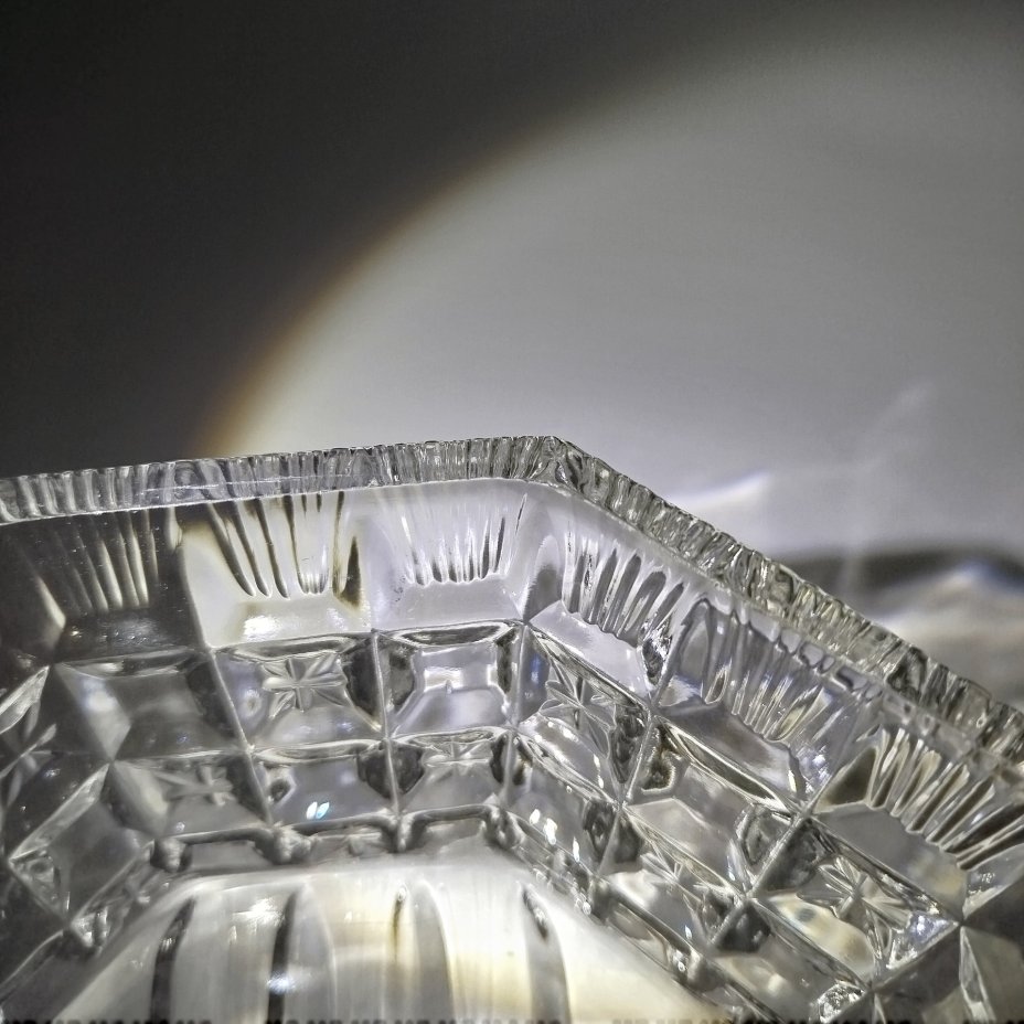 Конфетница(салатник) с рельефным декором