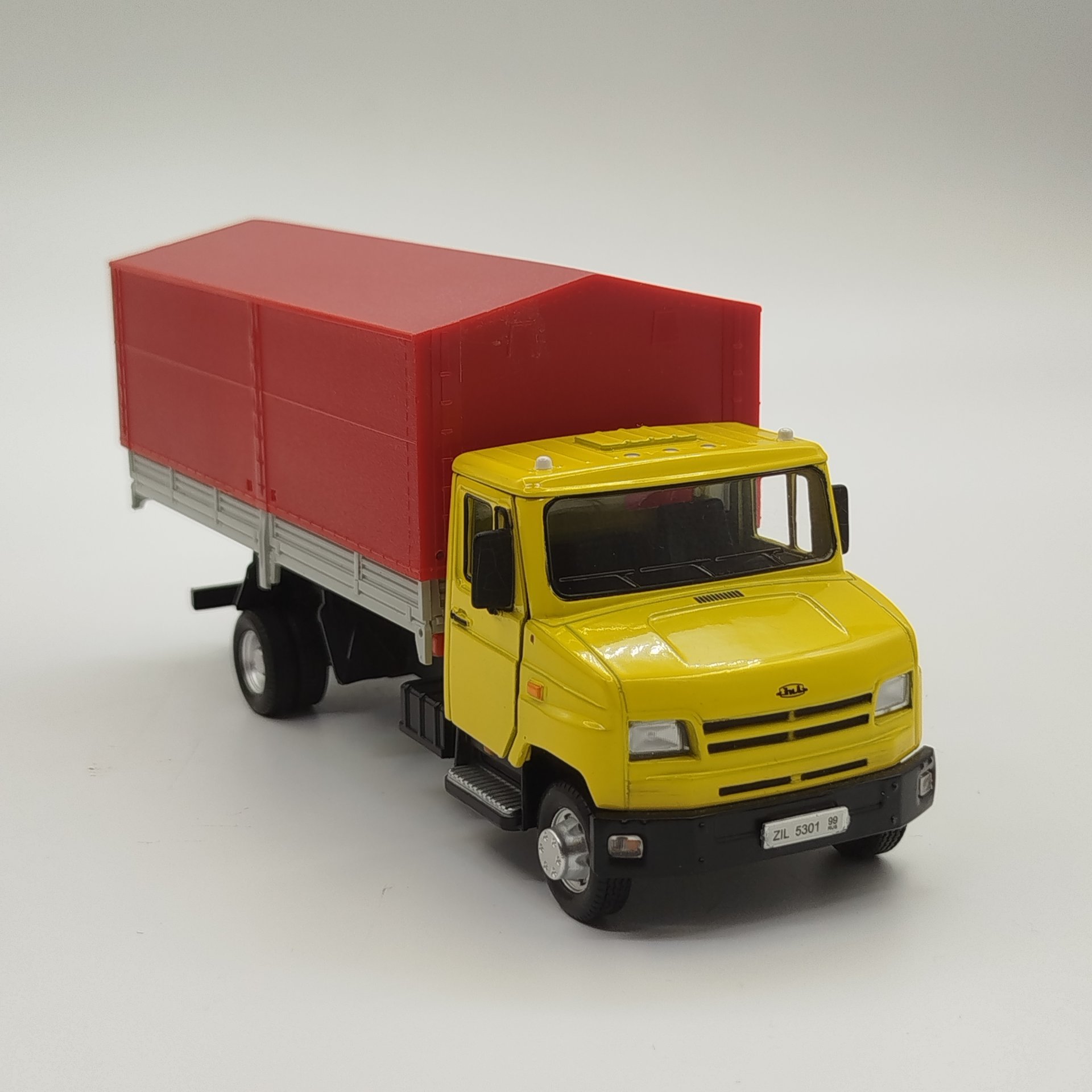 Модель автомобиля "ЗИЛ-131" со съемным тентом, в оригинальной коробке, ОАО "Завод Элекон"
