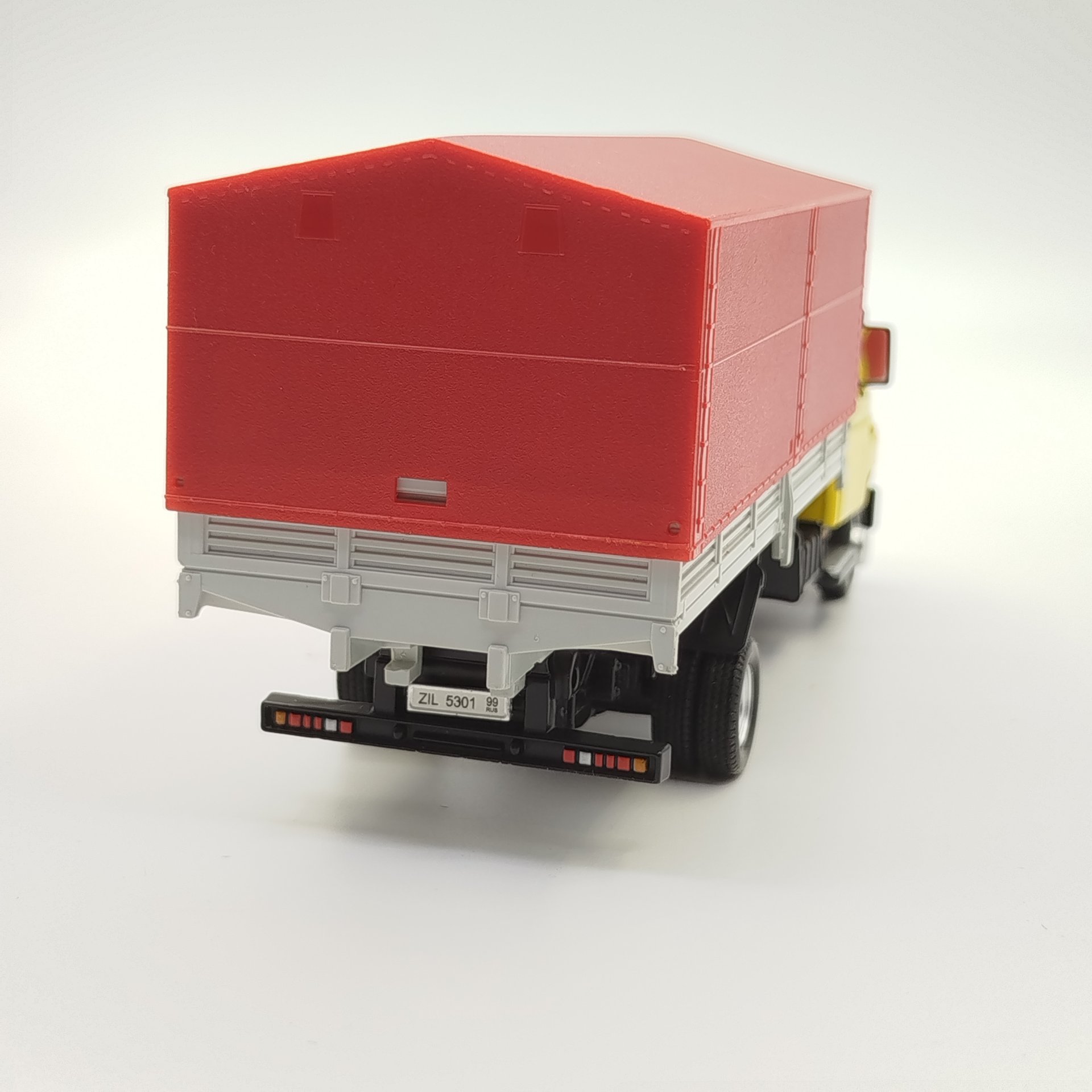 Модель автомобиля "ЗИЛ-131" со съемным тентом, в оригинальной коробке, ОАО "Завод Элекон"