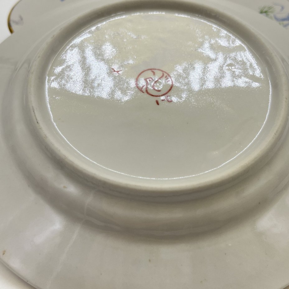 4 десертные тарелки из набора детской посуды "Зимние забавы", автор формы В. Г. Спица, фарфор, деколь, золочение, Тернопольский фарфоровый завод, СССР, 1970-1990 гг.