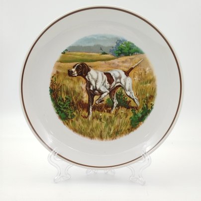 Тарелка декоративная настенная "Пойнтер", фарфор, деколь, Дмитровский фарфоровый завод (ДФЗ Вербилки), СССР, 1965-1991 гг.
