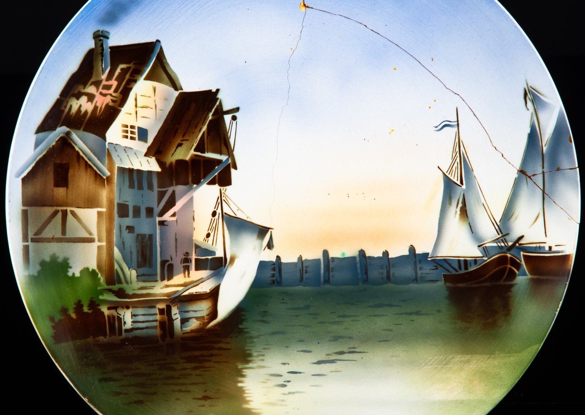 Блюдо настенное декоративное, украшенное изображением морского пейзажа, фаянс, деколь, Villeroy & Boch, Германия, 1890-1909 гг.