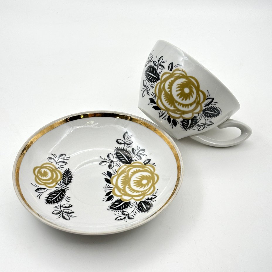 Чайная пара (большая) "Желтая роза", фарфор, деколь, золочение, Богдановичский фарфоровый завод, СССР, 1978-1991 гг.