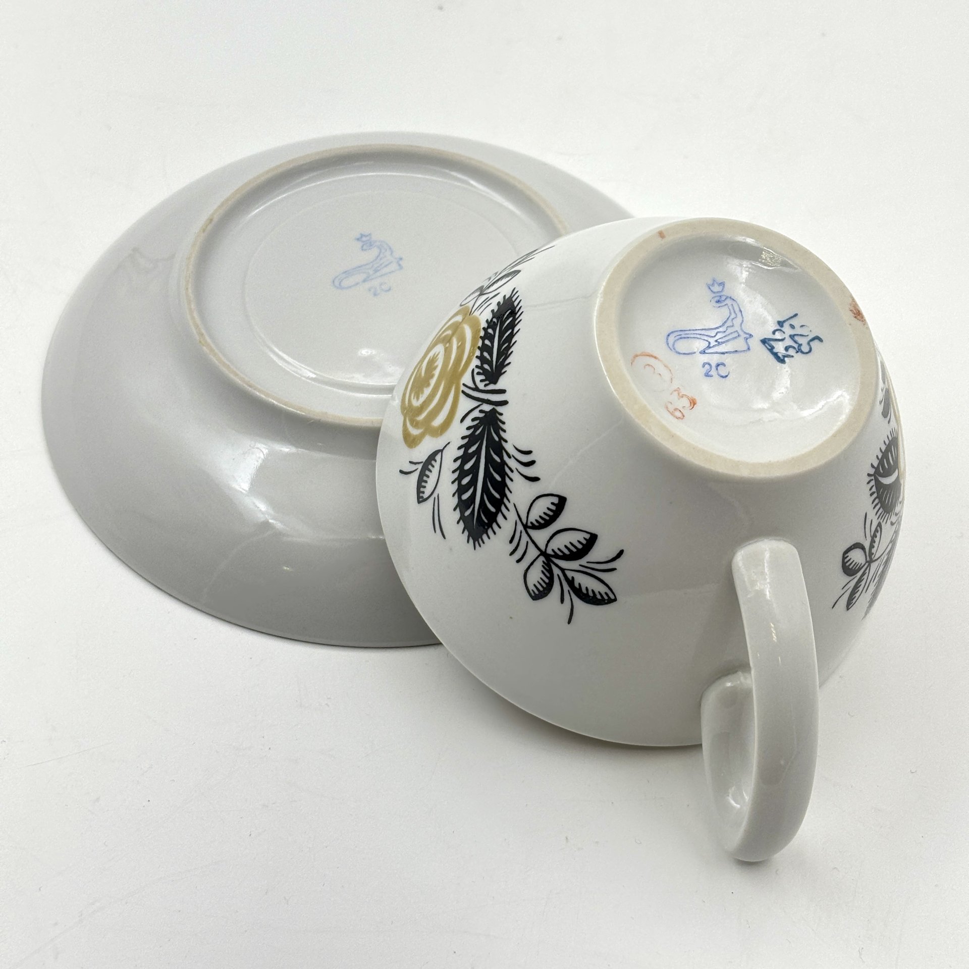 Чайная пара (большая) "Желтая роза", фарфор, деколь, золочение, Богдановичский фарфоровый завод, СССР, 1978-1991 гг.