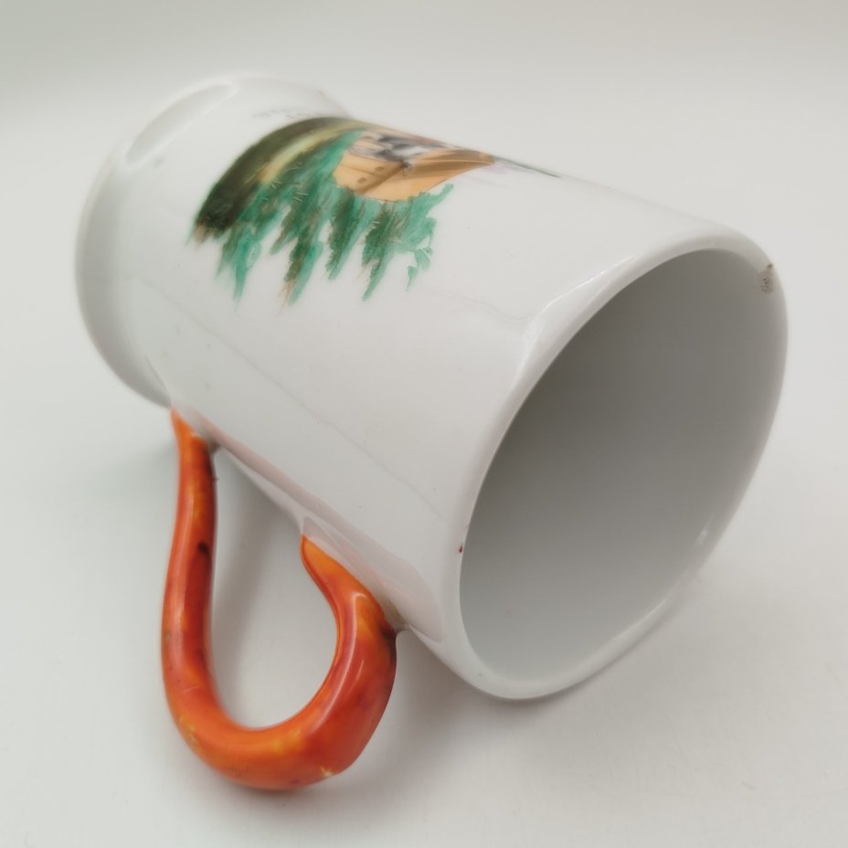 Кружка с изображением забавной сценки, фарфор, роспись, Франция, 1930-1970 гг.