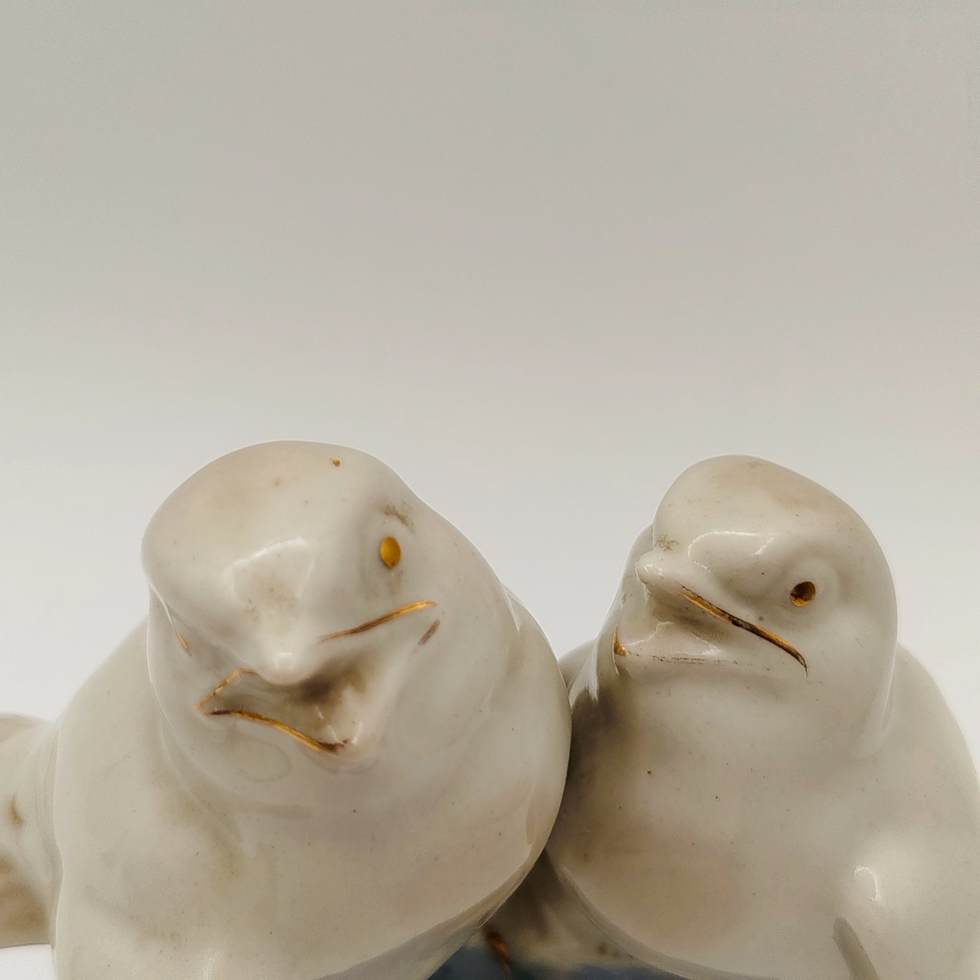 Статуэтка "Песнопение", скульптор Н.И. Бессарабова,  Артель «Художественная керамика», фарфор, роспись, золочение, Турыгинский фарфоровый завод артели «Художественная керамика» (Гжель), СССР, 1940-1950 гг.