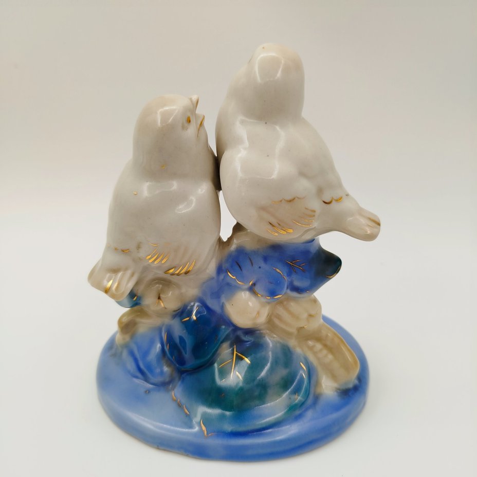 Статуэтка "Песнопение", скульптор Н.И. Бессарабова,  Артель «Художественная керамика», фарфор, роспись, золочение, Турыгинский фарфоровый завод артели «Художественная керамика» (Гжель), СССР, 1940-1950 гг.