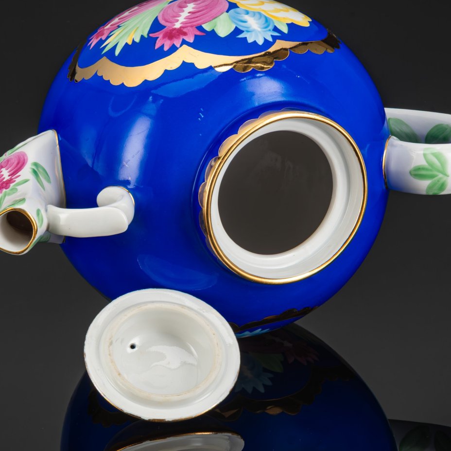 Чайник доливной "Красавица", автор П.В. Леонов