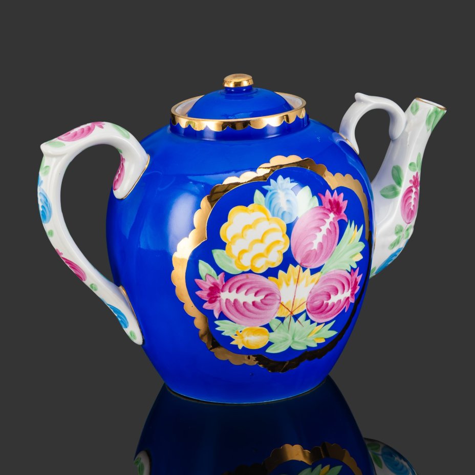 Чайник доливной "Красавица", автор П.В. Леонов, Дулевский фарфоровый завод (Дулёво)
