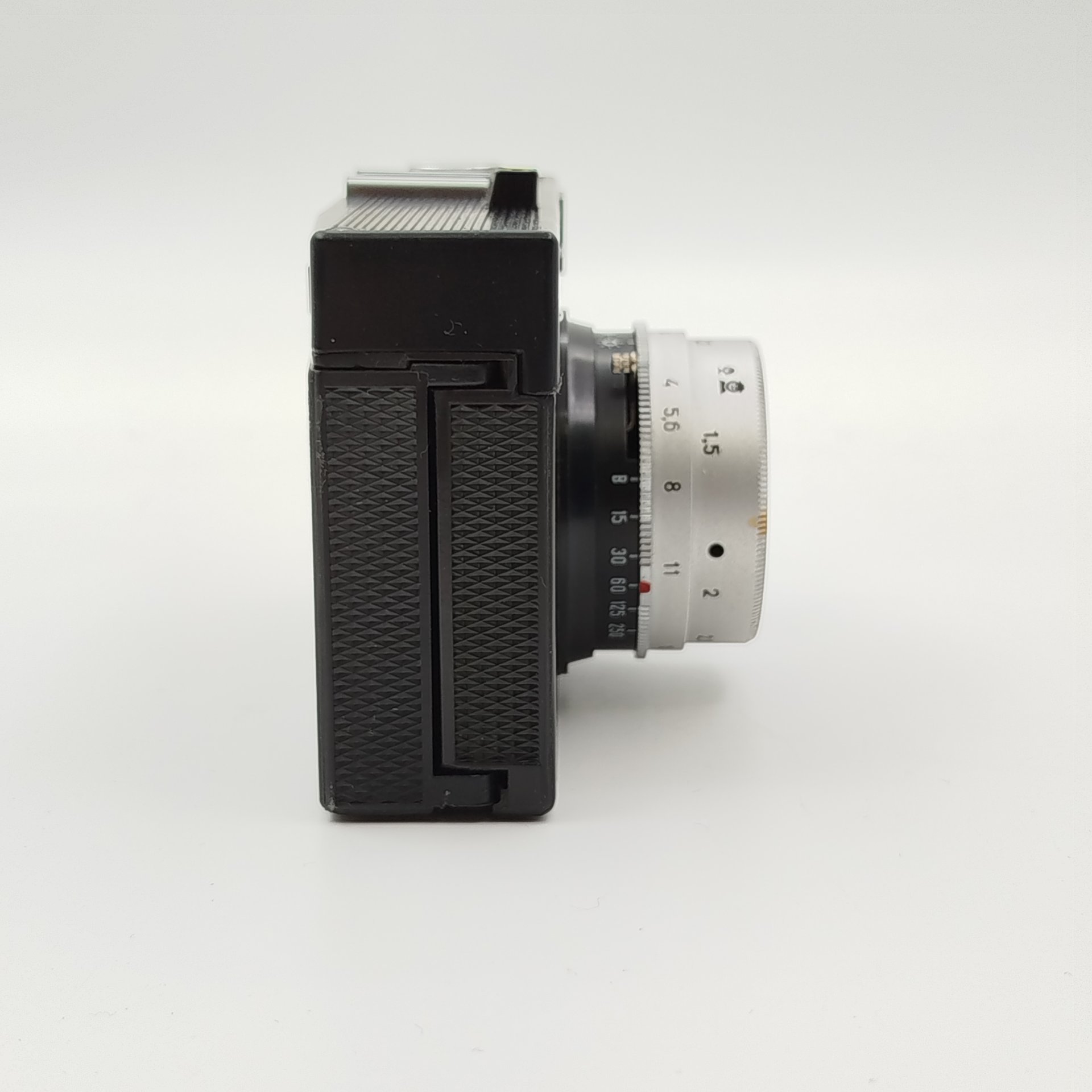 Фотоаппарат "Смена-8" в оригинальном кофре, пластик, кожа, стекло, ЛОМО (Ленинградское оптико-механическое объединение), СССР, 1970-1990 гг.