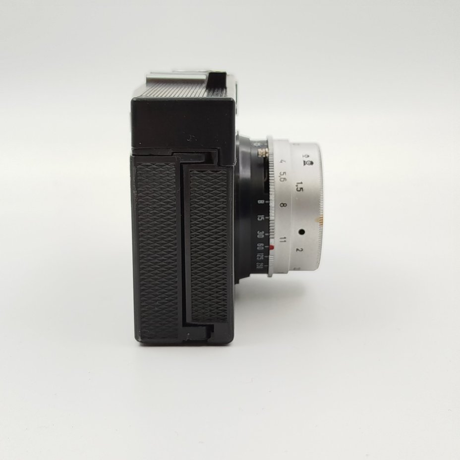 Фотоаппарат "Смена-8" в оригинальном кофре, пластик, кожа, стекло, ЛОМО (Ленинградское оптико-механическое объединение), СССР, 1970-1990 гг.