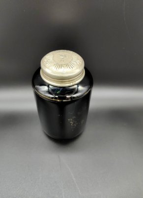 Чайница кобальтого цвета, не прозрачная, с двойной крышкой