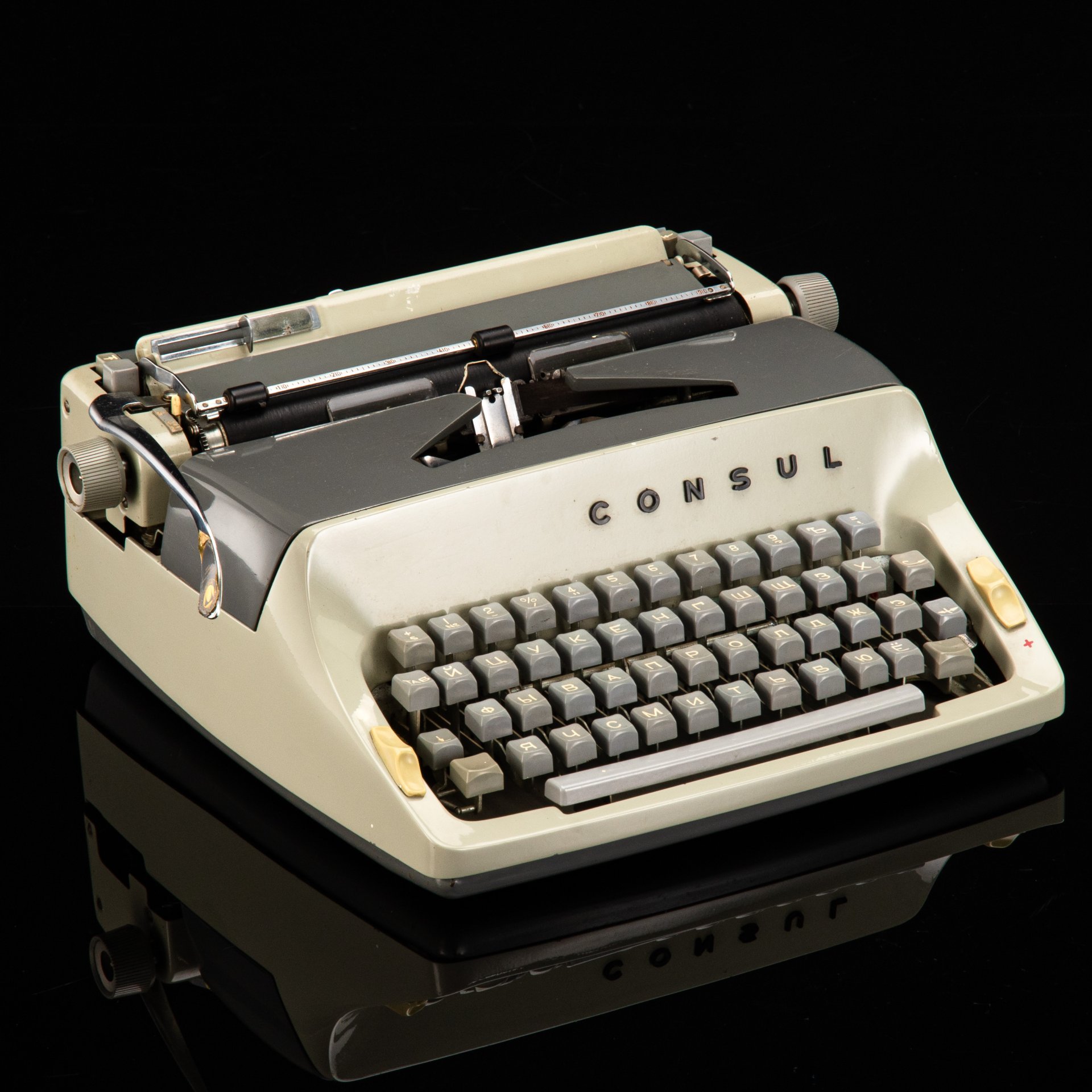 Машинка печатная "Consul Model 221" в оригинальном кофре, металл, полимерный материал, искусственная кожа, Чехословакия, 1950-1970 гг.
