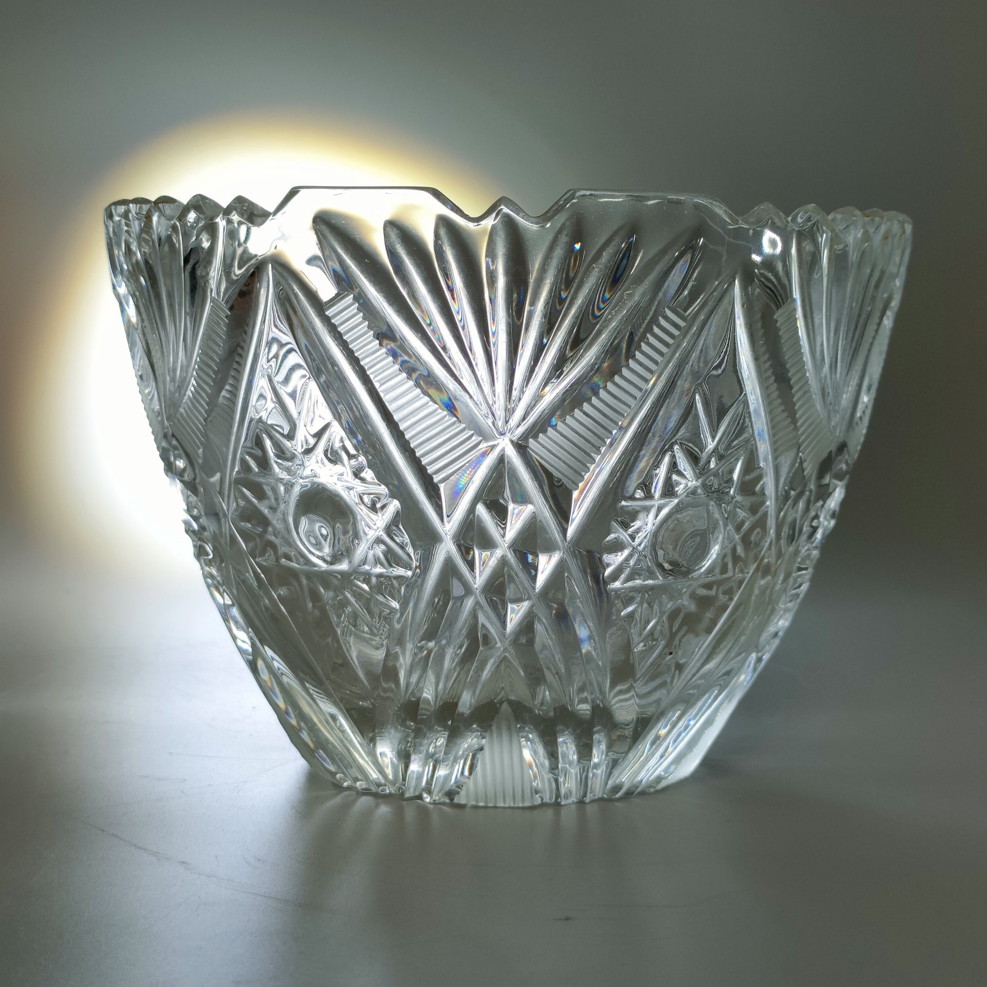 Ваза (конфетница) с резным декором, хрусталь, алмазная грань, СССР, 1970-1990 гг.