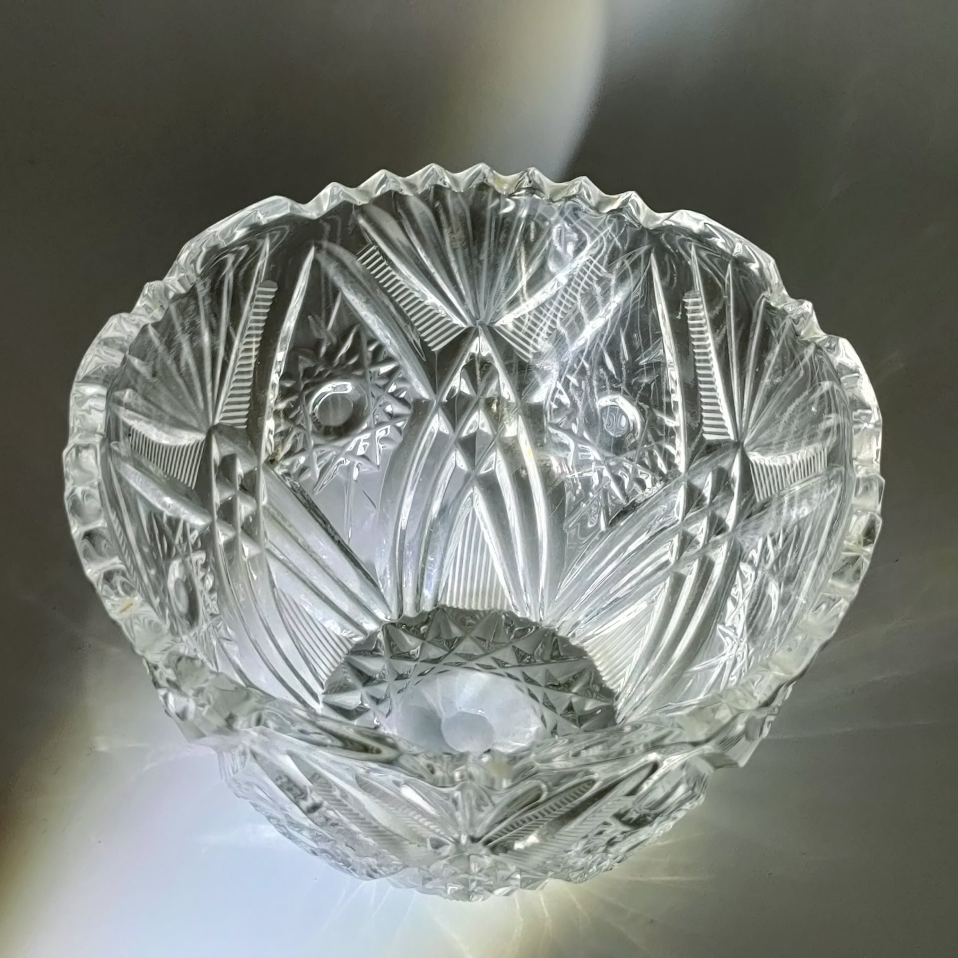 Ваза (конфетница) с резным декором, хрусталь, алмазная грань, СССР, 1970-1990 гг.