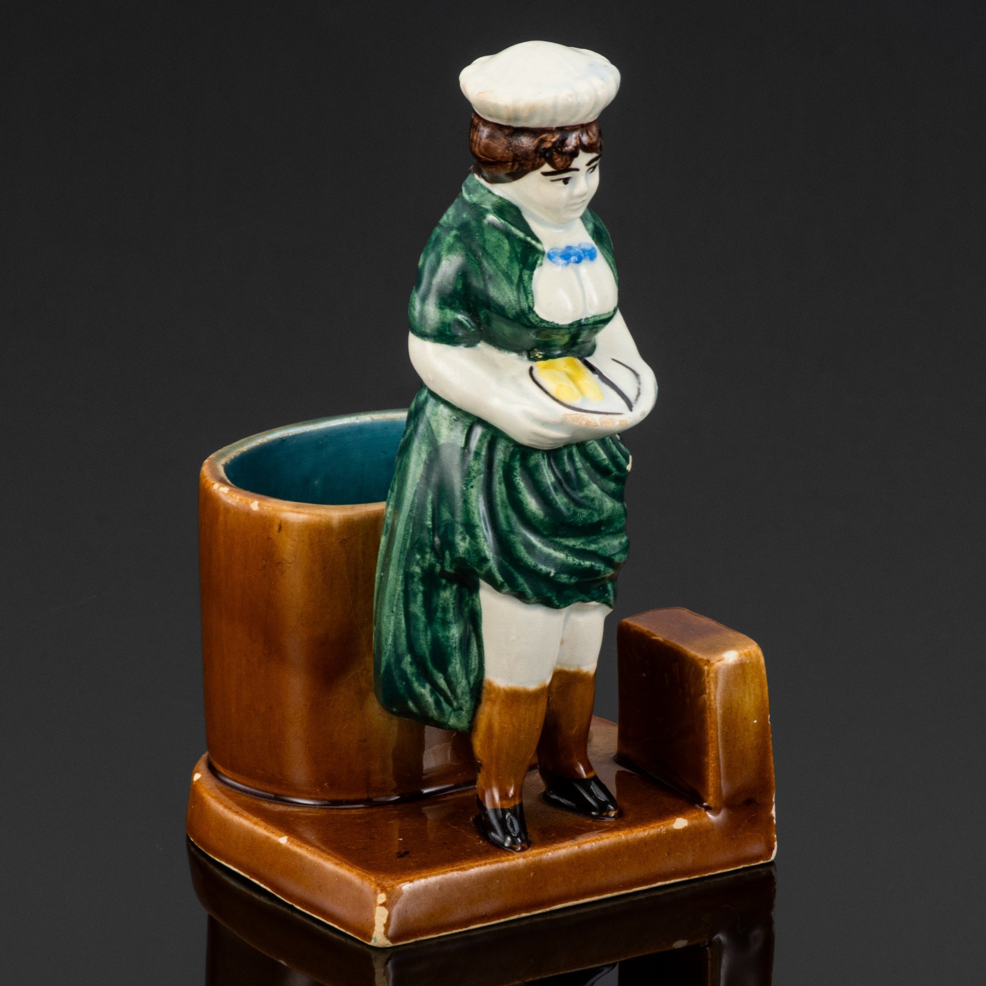 Спичечница "Пьяница", фаянс, роспись, Россия, 1910-1930 гг.