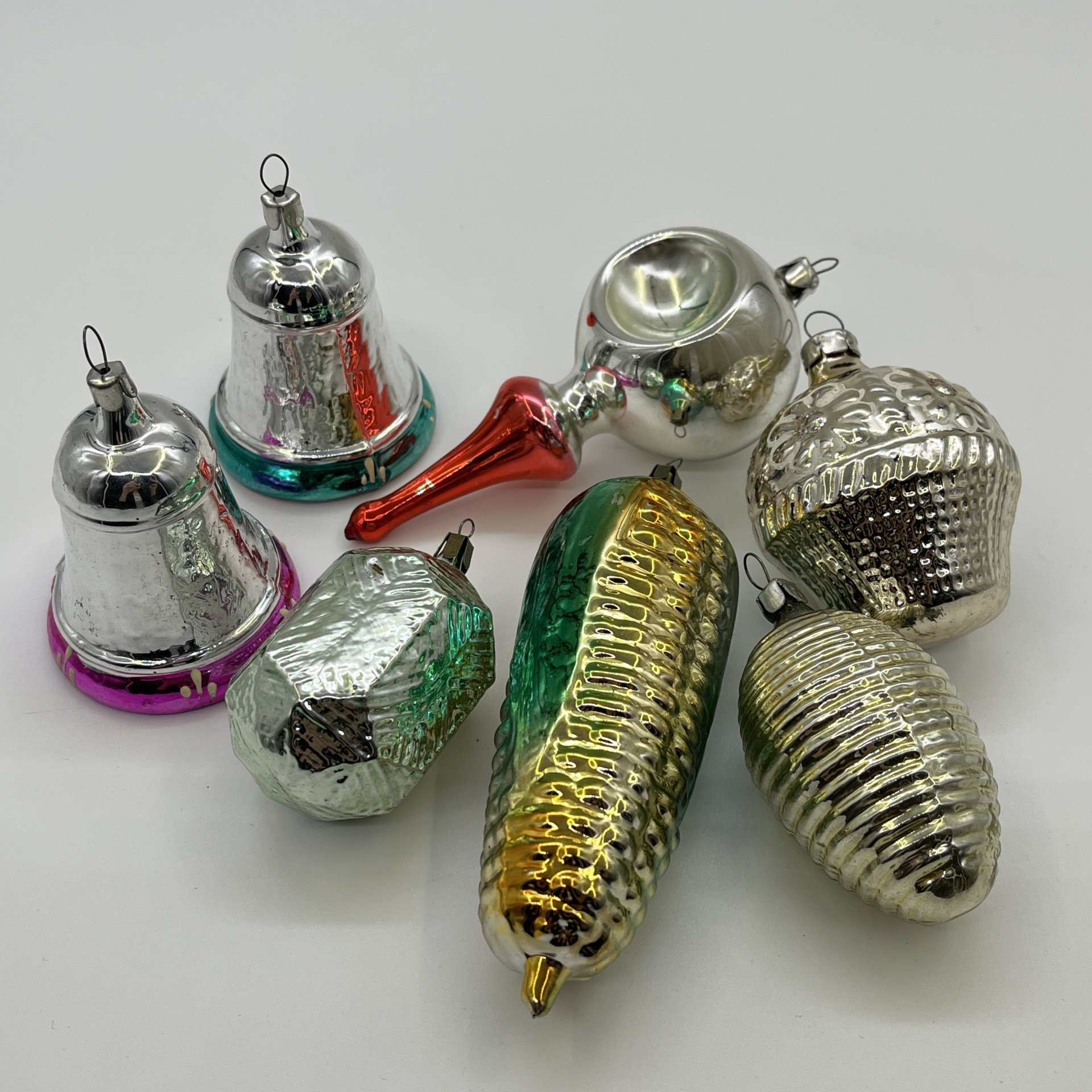 Набор ёлочных игрушек различных форм и расцветок (7 шт.), стекло, краска, металл, СССР, 1960-1990 гг.