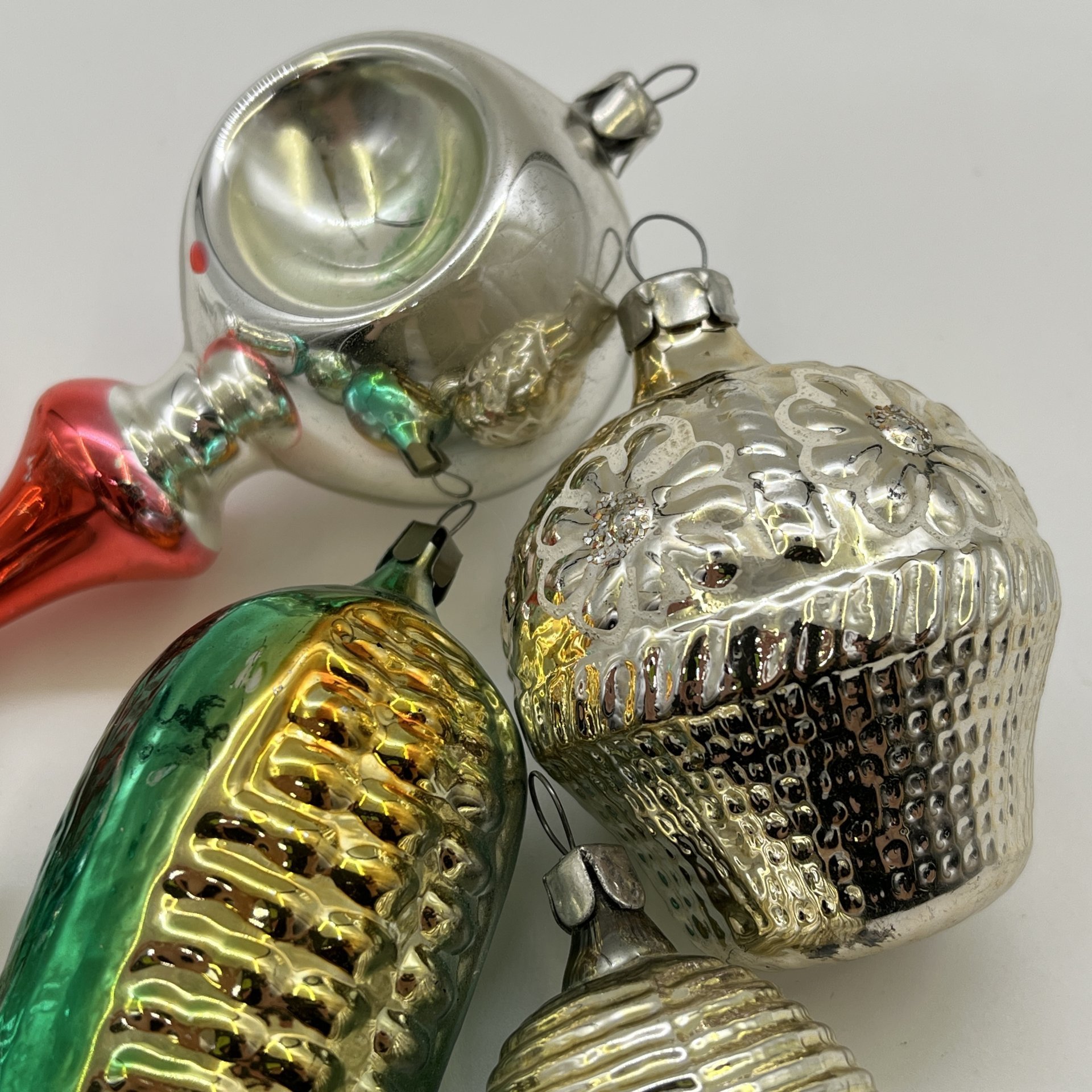 Набор ёлочных игрушек различных форм и расцветок (7 шт.), стекло, краска, металл, СССР, 1960-1990 гг.