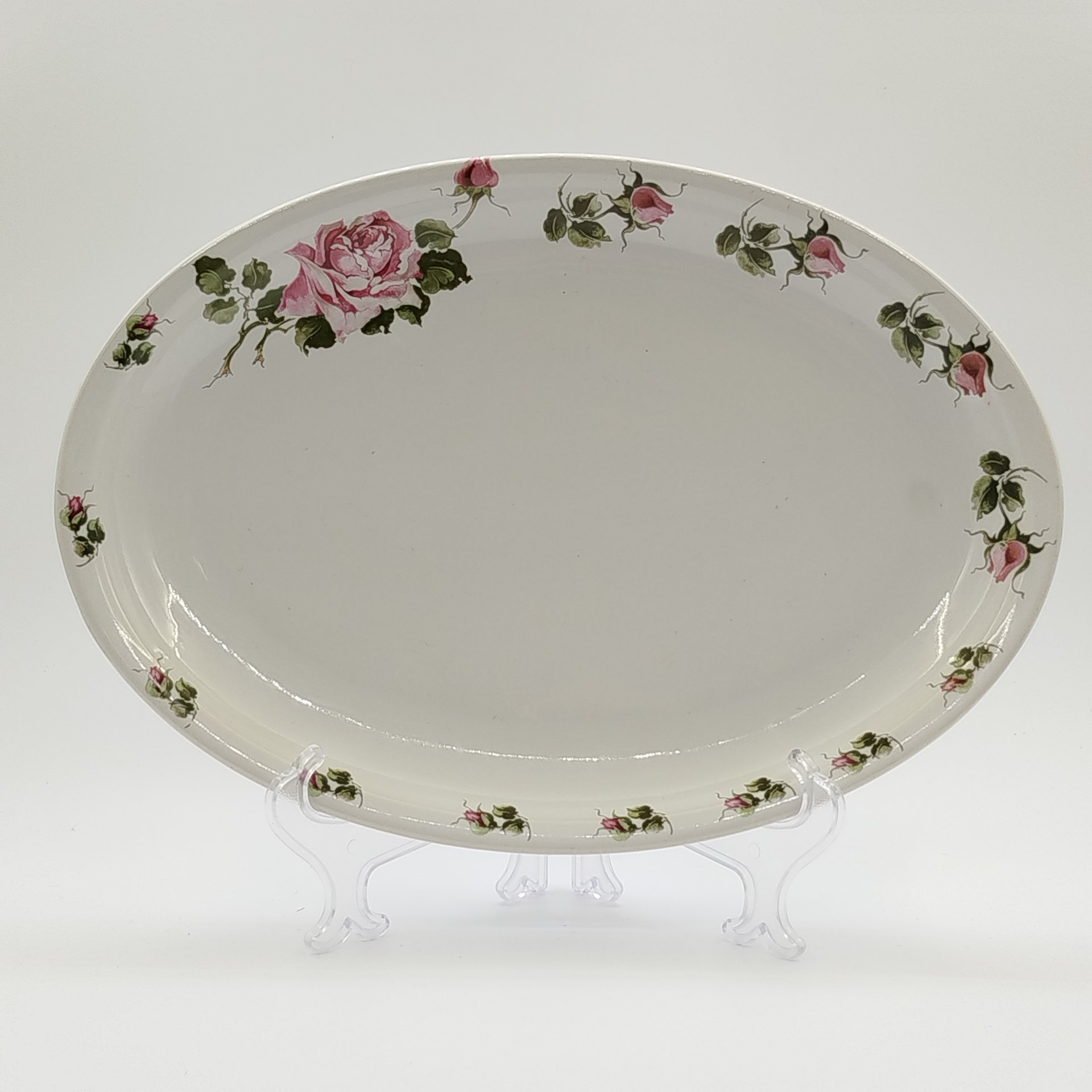 Блюдо овальной формы, украшенное изображением розы, Porcelit Pruszków