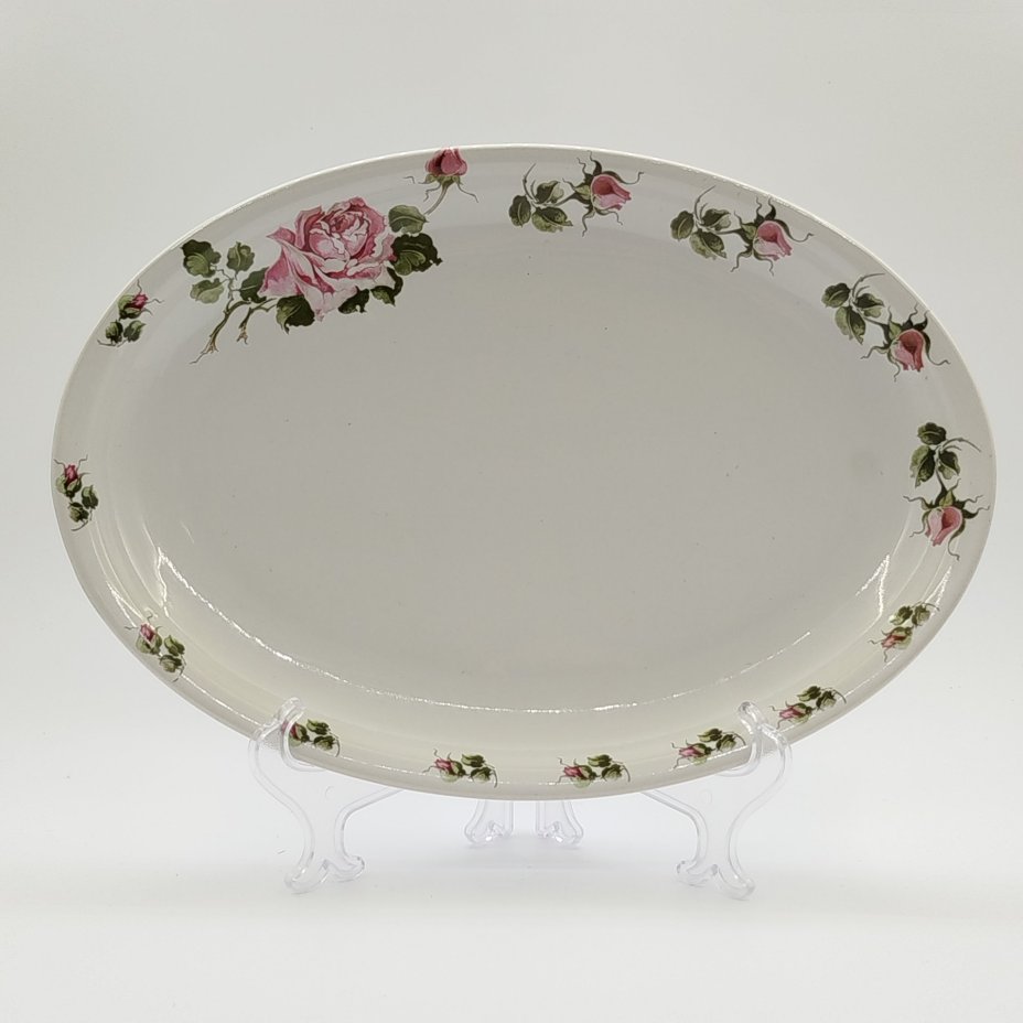 Блюдо овальной формы, украшенное изображением розы, Porcelit Pruszków