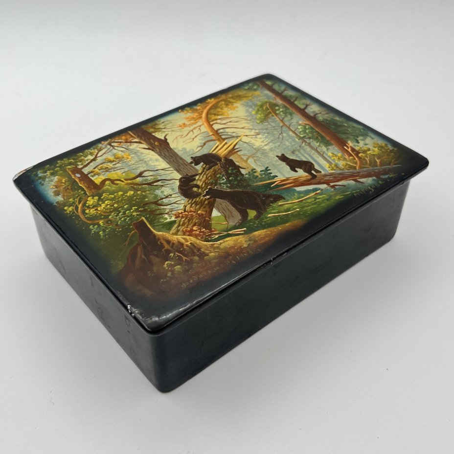 Шкатулка лаковая "Утро в сосновом лесу", художник А.Морозова, папье-маше, роспись, лак, письмо "по-сквозному", Федоскинская фабрика миниатюрной живописи (Федоскино), СССР, 1978 г.