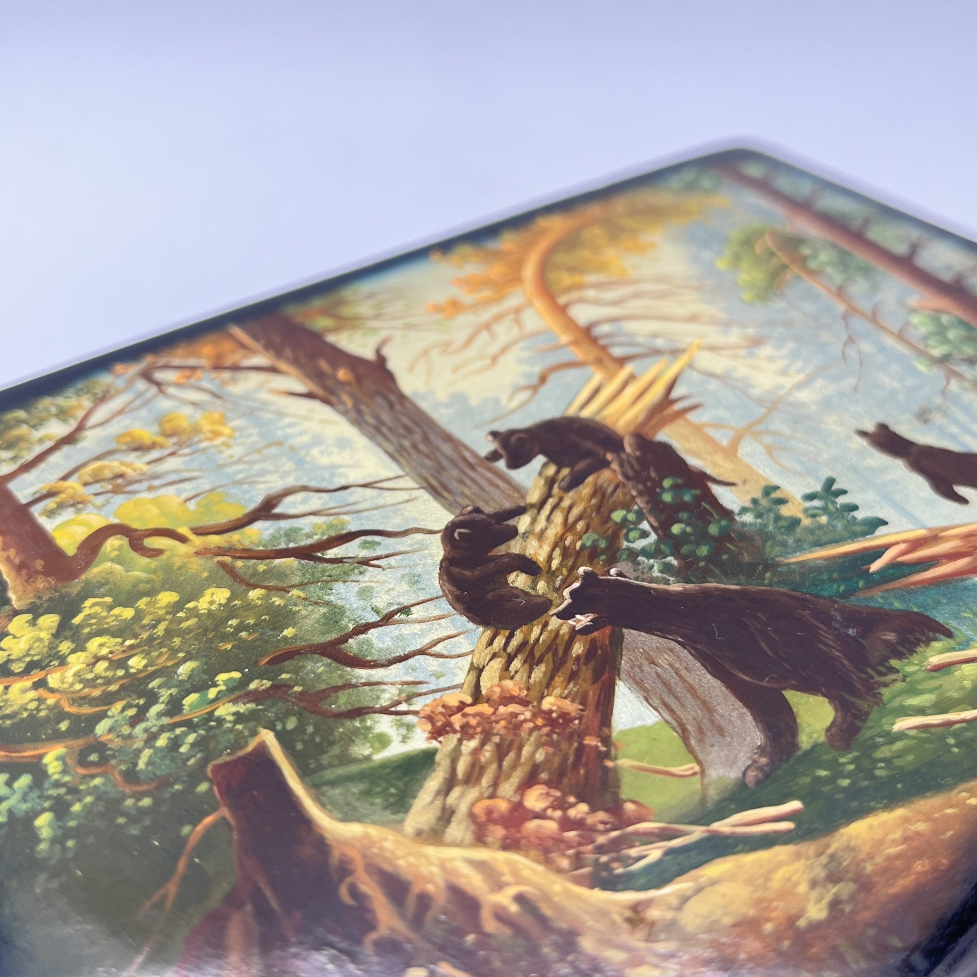 Шкатулка лаковая "Утро в сосновом лесу", художник А.Морозова, папье-маше, роспись, лак, письмо "по-сквозному", Федоскинская фабрика миниатюрной живописи (Федоскино), СССР, 1978 г.