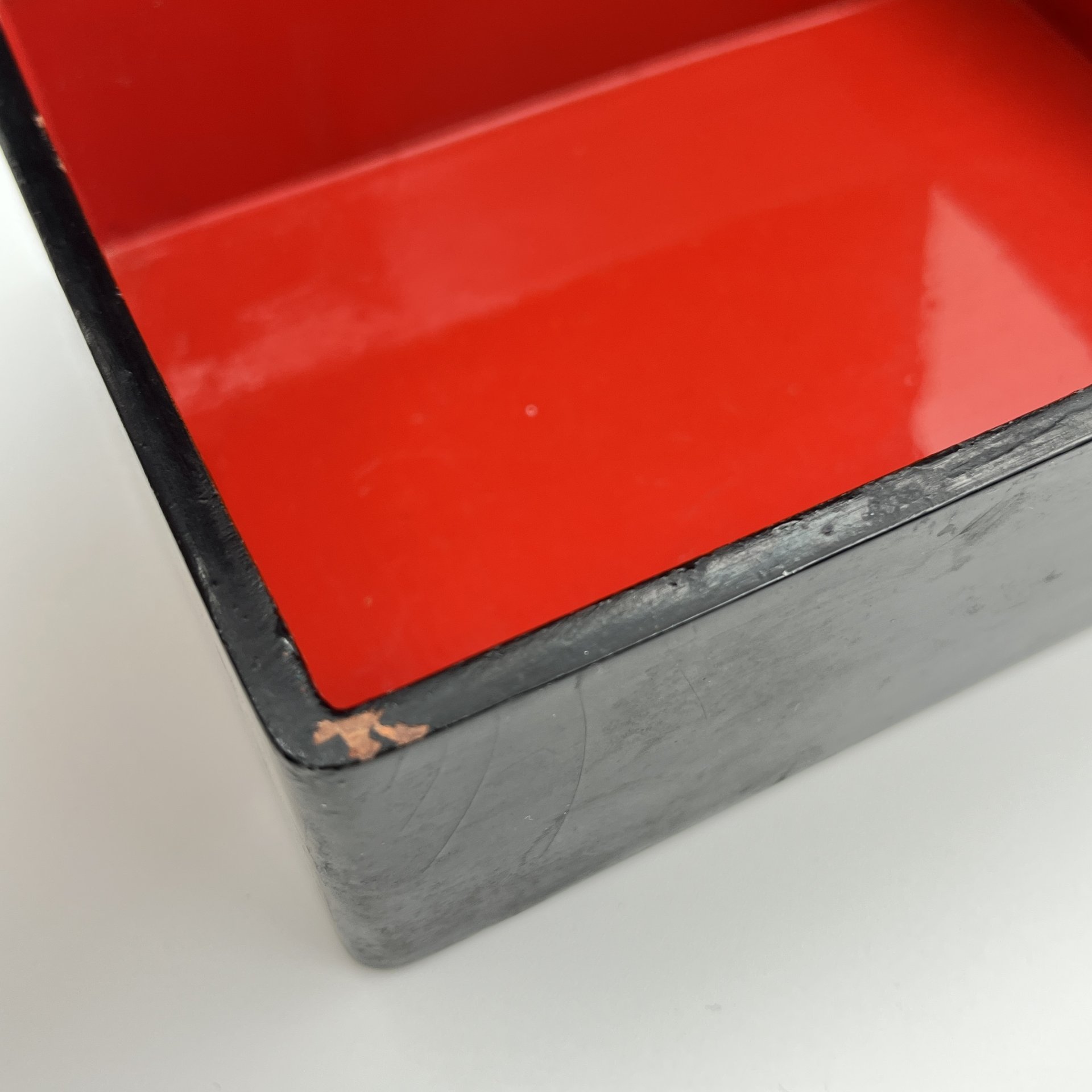 Шкатулка лаковая "Утро в сосновом лесу", художник А.Морозова, папье-маше, роспись, лак, письмо "по-сквозному", Федоскинская фабрика миниатюрной живописи (Федоскино), СССР, 1978 г.