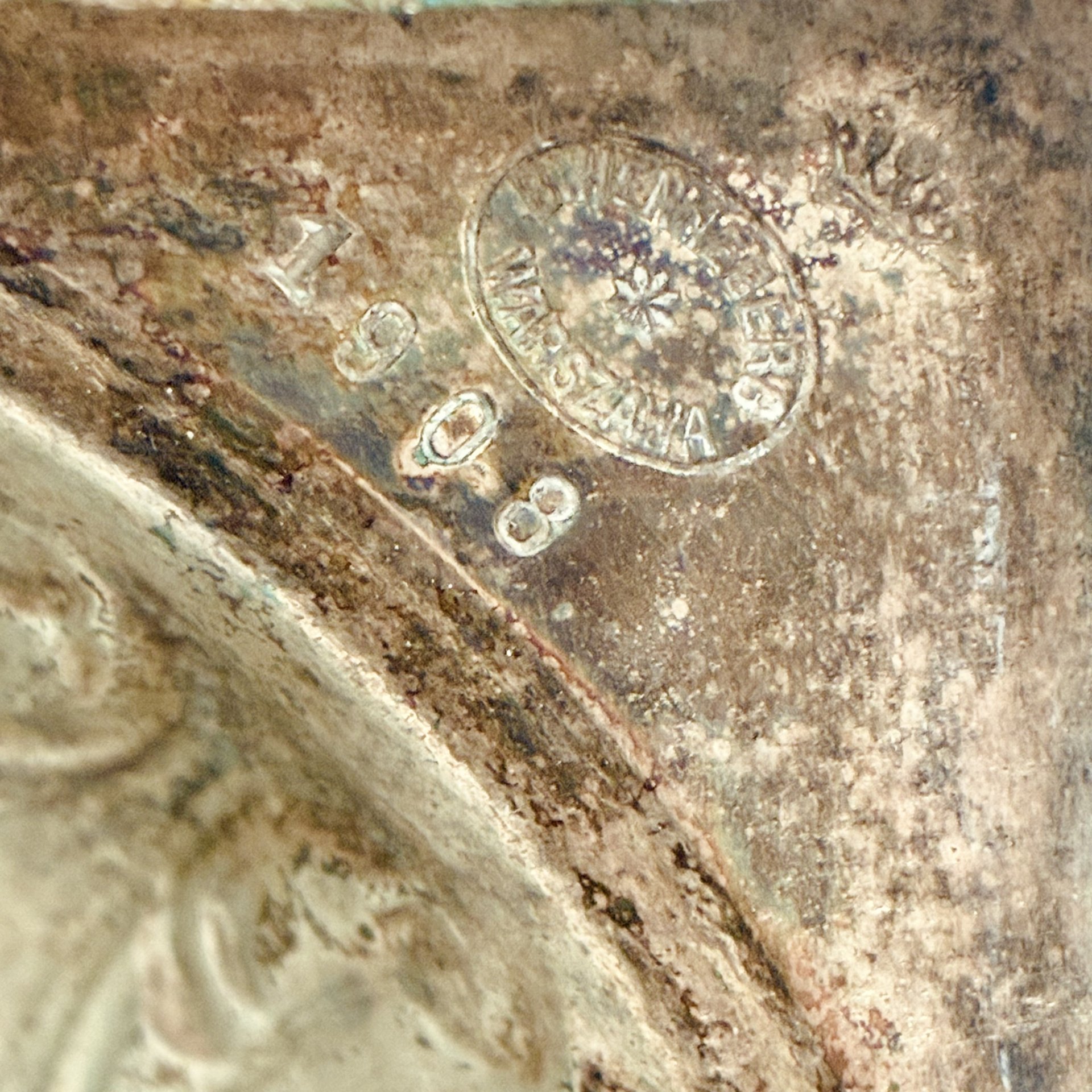 Подсвечник, украшенный львами и звездами Давида (Иудаика), латунь, серебрение, Bracia Henneberg (Братья Хеннеберг, Варшава), Царство Польское, 1915-1917 гг.