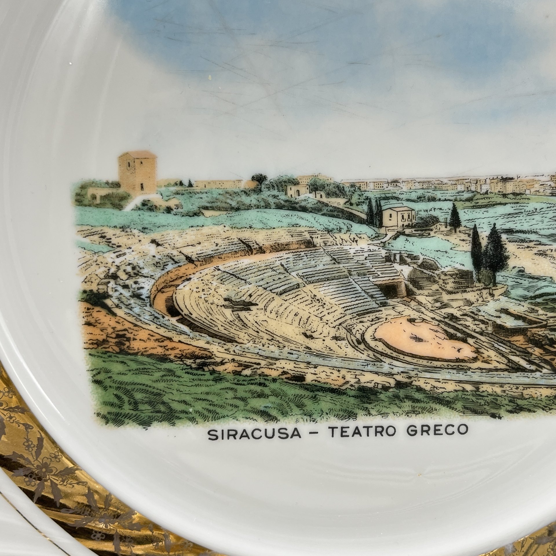 Блюдо сервировочное "Греческий театр в Сиракузе", фарфор, деколь, золочение, Германия, 1970-2000 гг.