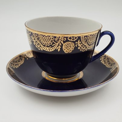 Пара чайная "Золотой фриз", автор формы С. Е. Яковлева, автор рисунка К. Г. Косенкова