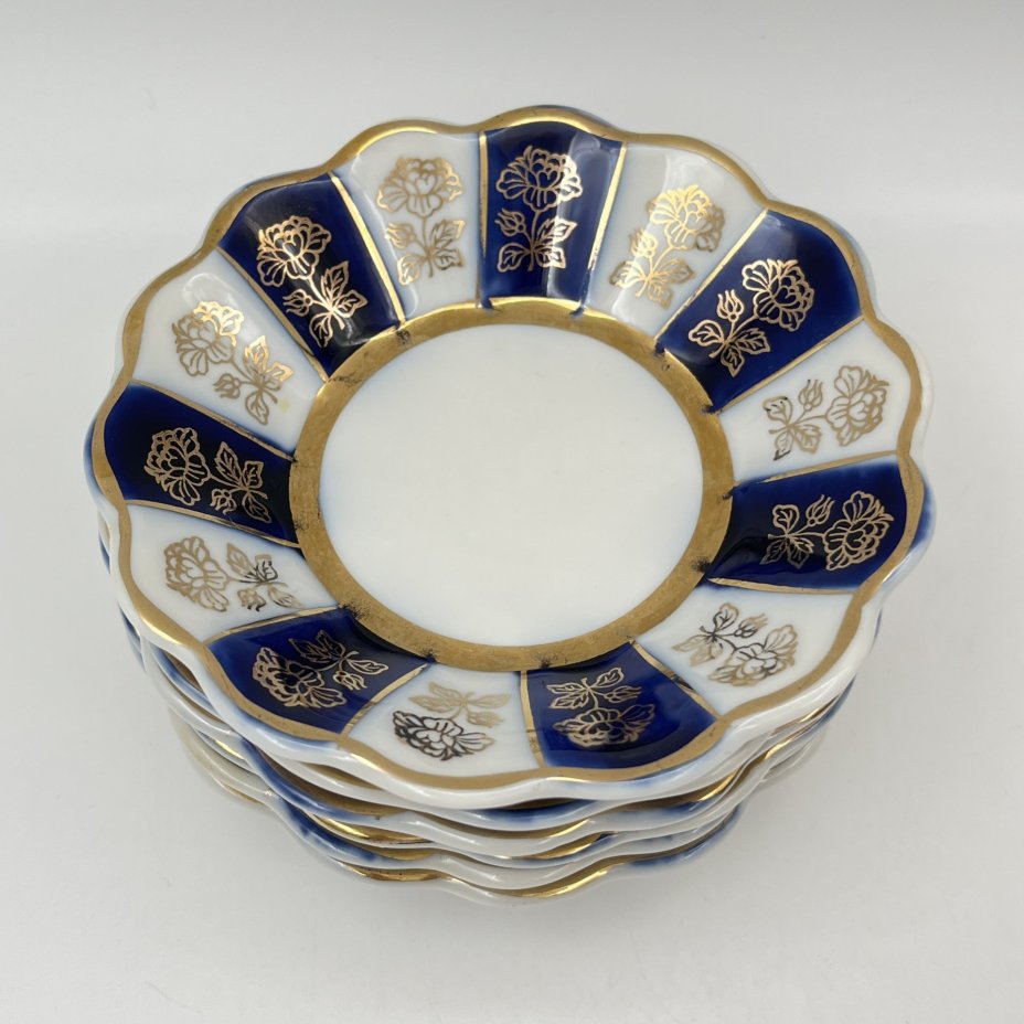 Набор из шести розеток с цветочным декором, фарфор, крытье кобальтом, золочение, Довбышский фарфоровый завод (Довбыш), СССР, 1957-1970 гг.