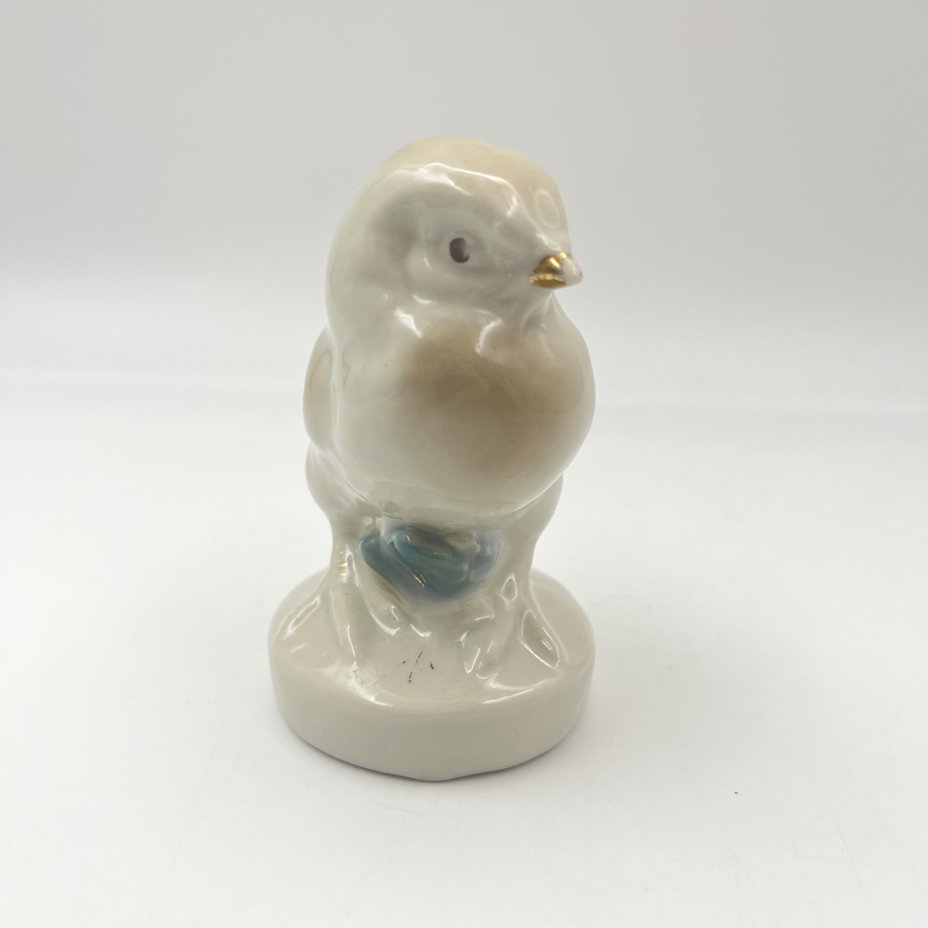 Статуэтка "Цыплёнок", фарфор, роспись, золочение, Турыгинский фарфоровый завод артели «Художественная керамика» (Гжель), СССР, 1950-1960 гг.