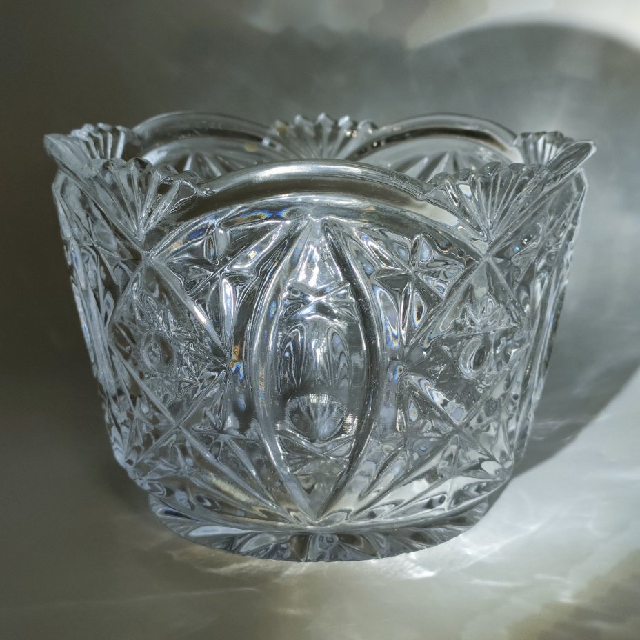 Ваза (конфетница) с резным декором, хрусталь, алмазная грань, СССР, 1970-1990 гг.