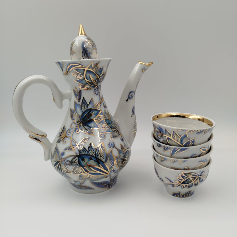 Чайный набор для 4 персон с цветочным декором (чайник и 4 пиалы), фарфор, роспись, золочение, Кисловодский фарфор - Феникс, СССР, 1980-1991 гг.