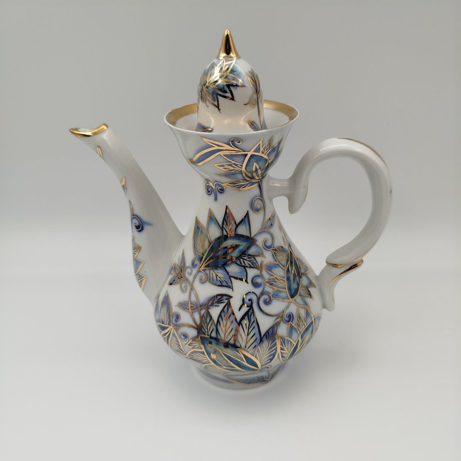 Чайный набор для 4 персон с цветочным декором (чайник и 4 пиалы), фарфор, роспись, золочение, Кисловодский фарфор - Феникс, СССР, 1980-1991 гг.