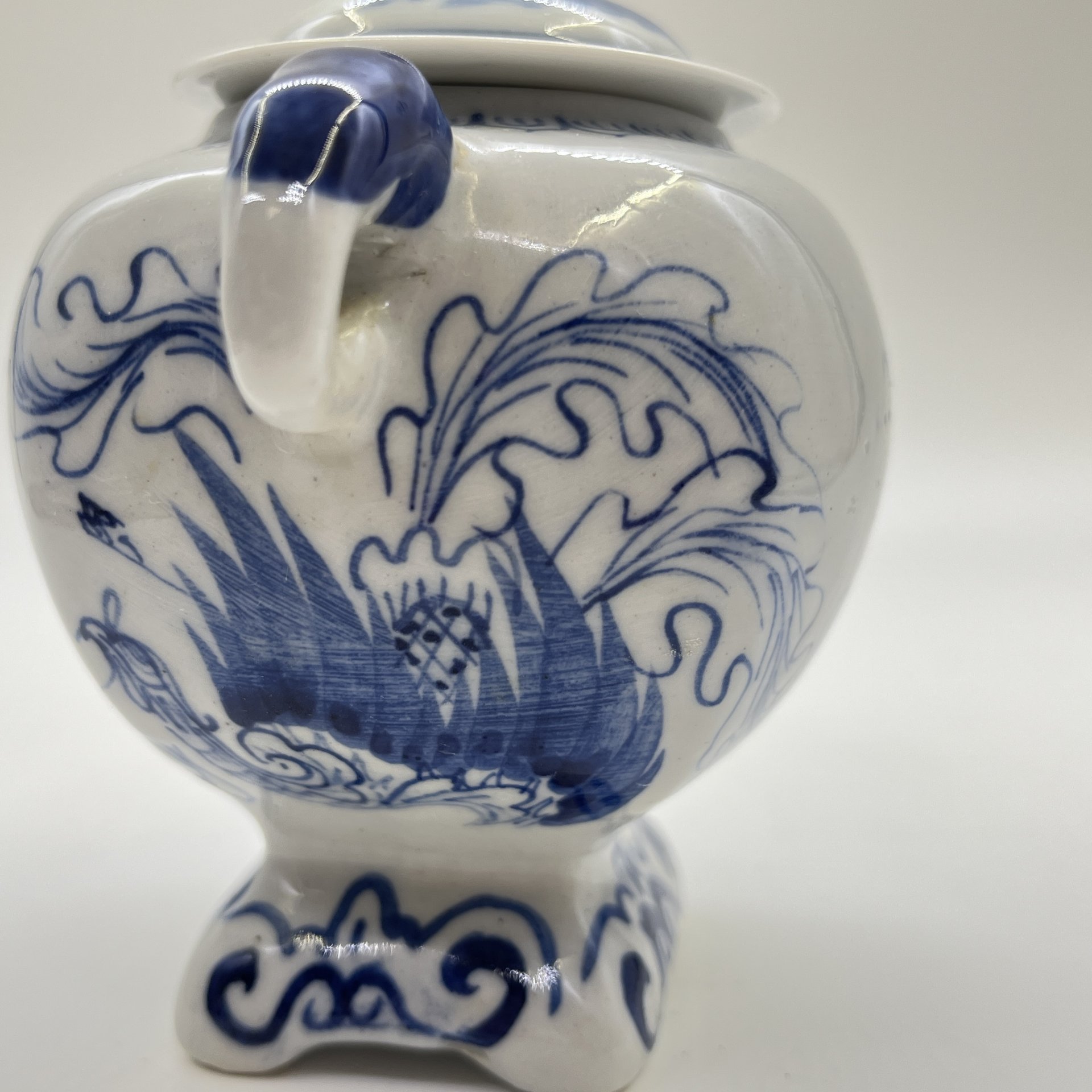 Чайница с изображением дракона (крышка в подборе!), фарфор, роспись, Китай, 1960-1980 гг.