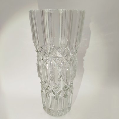 Ваза для цветов "Эхо", автор А.М. Остроумов, хрусталь, прессование, алмазная грань, Ленинградский завод художественного стекла (ЛЗХС), СССР, 1970-1980 гг.
