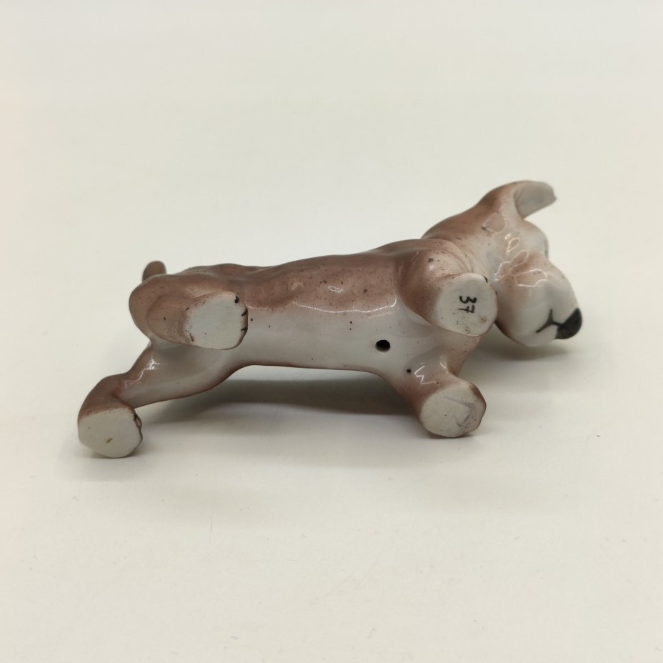 Статуэтка "Фокстерьер", фарфор, роспись, Сысертский фарфоровый завод, Россия, 1980-2000 гг.
