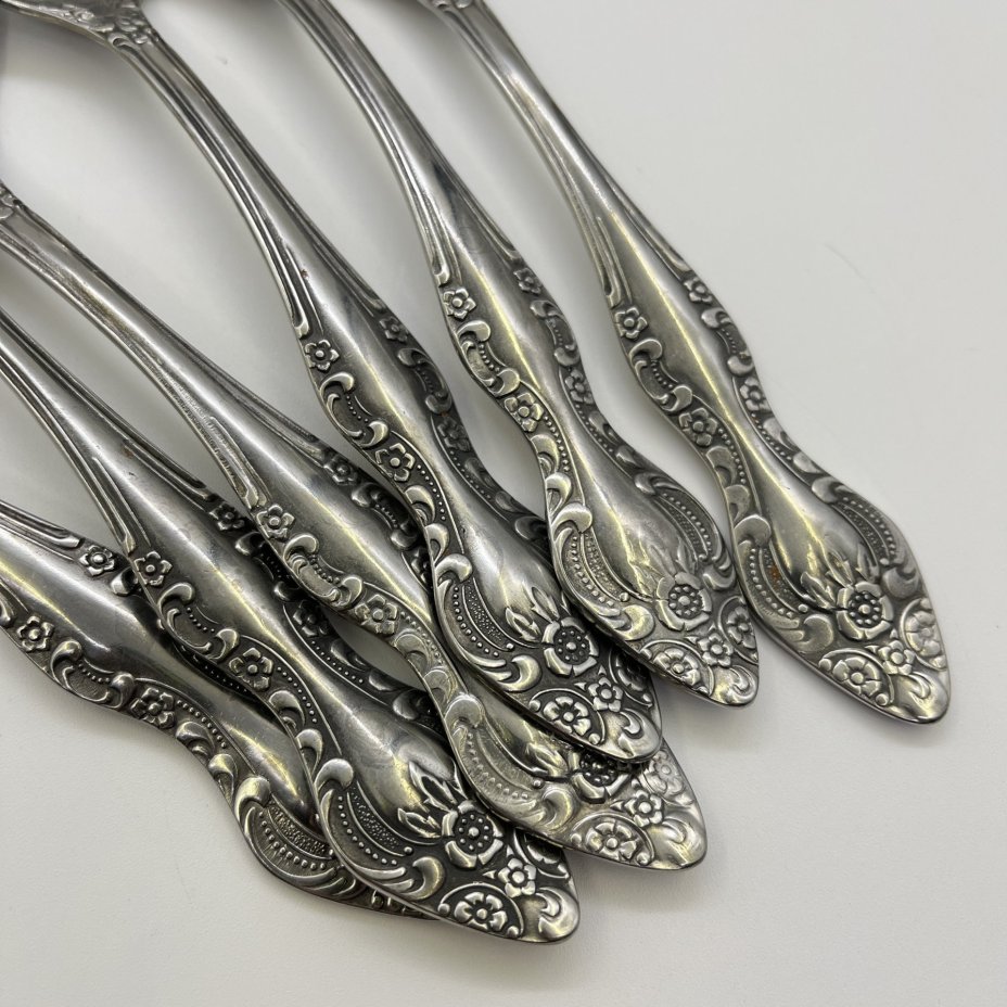 Набор из 6-ти столовых ложек, украшенных растительным декором, нержавеющая сталь, Павловский завод художественных металлоизделий им. С.М. Кирова