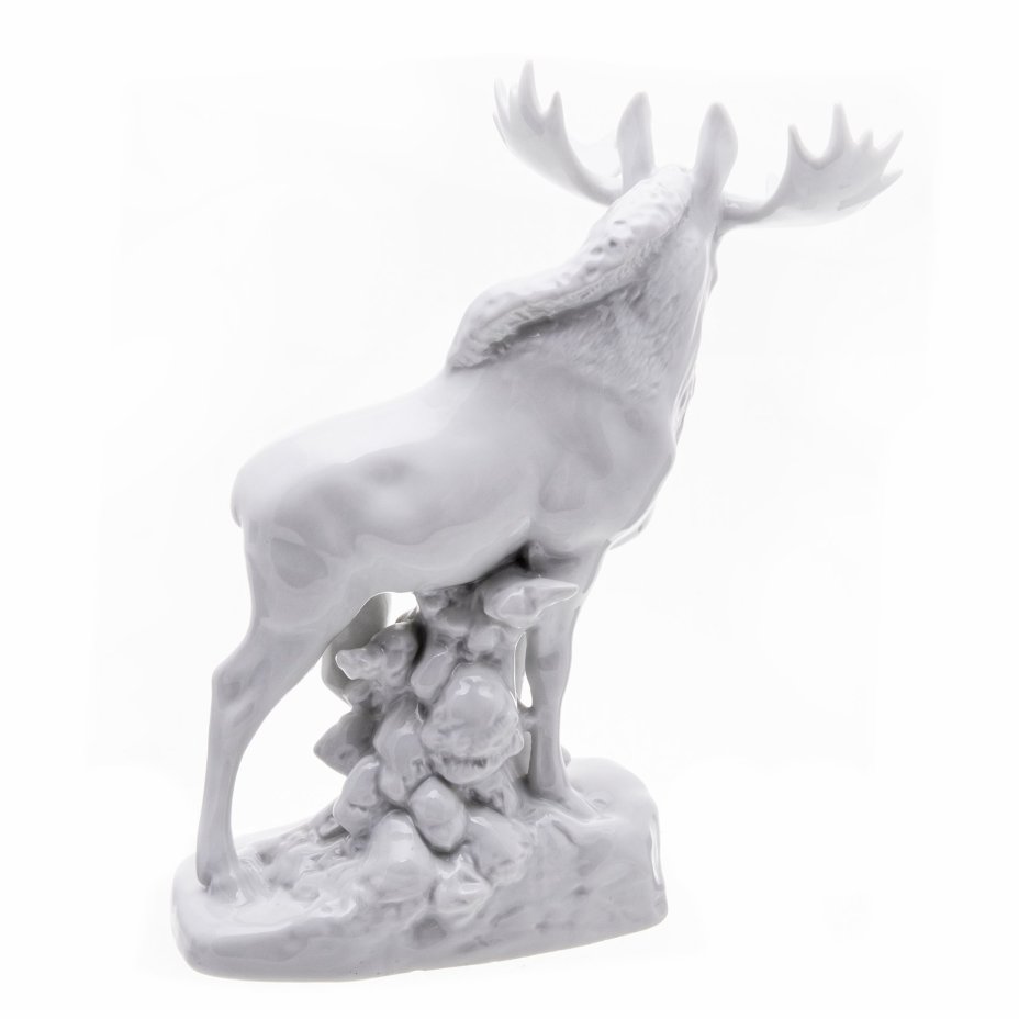 Статуэтка "Лось", фарфор, Ленинградский фарфоровый завод ("ЛФЗ"), скульптор Б.Я. Воробьев, СССР, 1950-1960 гг., Ленинградский фарфоровый завод (ЛФЗ)