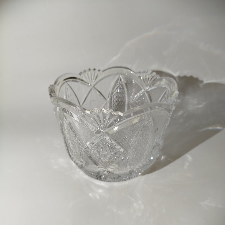 Конфетница с резным декором, хрусталь, гранение, СССР, 1970-1990 гг.
