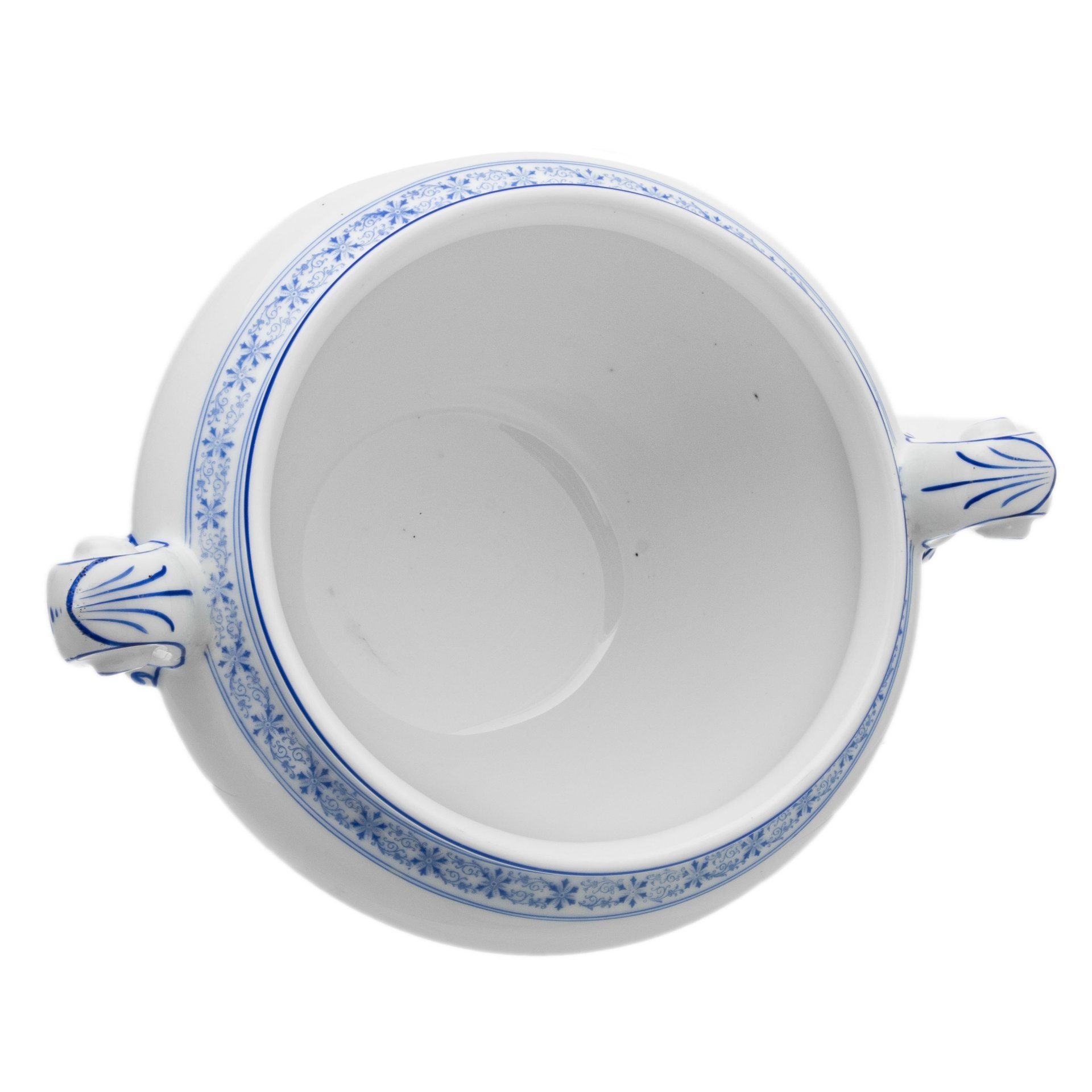 Супница с фигурными ручками и орнаментальной каймой